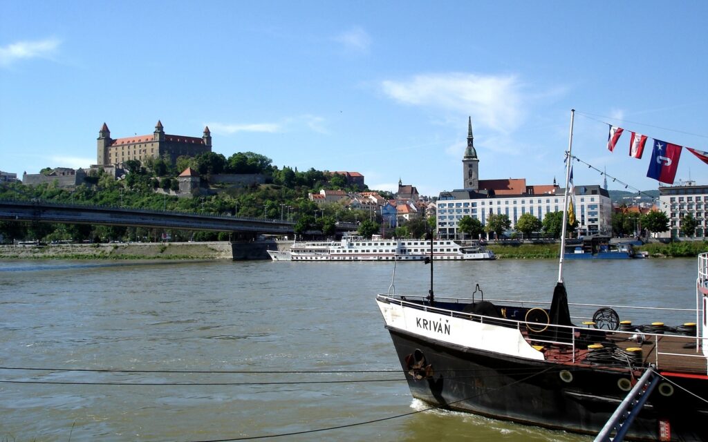Panoráma Bratislavy a historické centrum